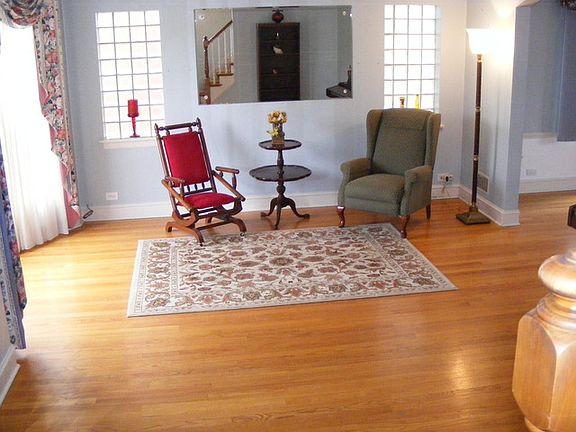 2nd image of 1727 N Newland Ave