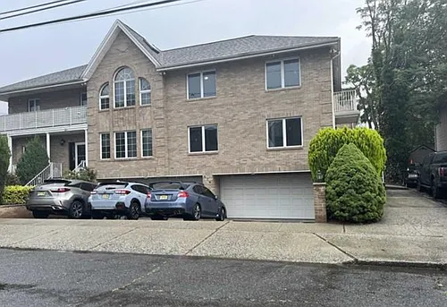 476 Highland Ave #1 Photo 1