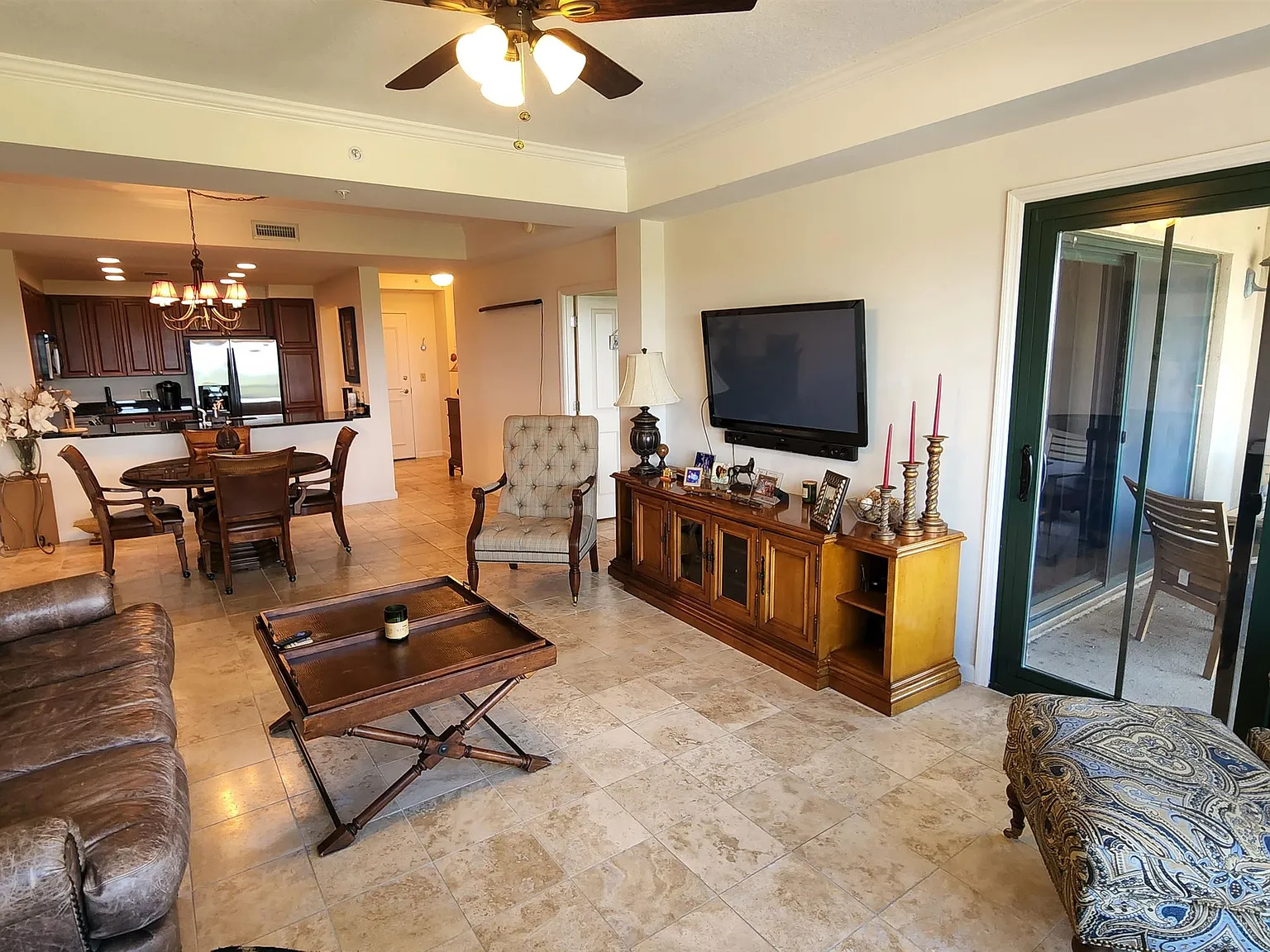 2 bed, 2.5 bath, 1289 sqft, $2,800 — Photo 3
