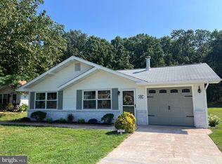 231 Elmtowne Blvd, Hammonton, NJ 08037