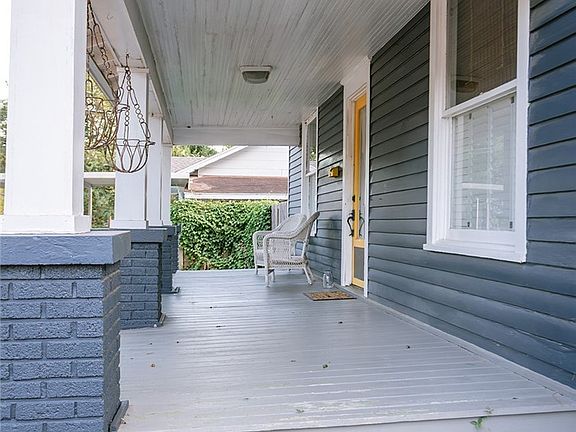 5th image of 907 N Craig St