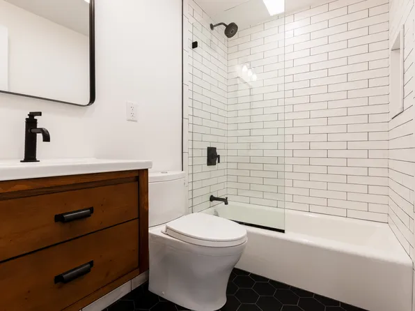 72 Verandah Place image 17 of 18