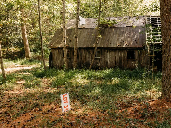 31 Hollertop Rd, Campton, KY 41301