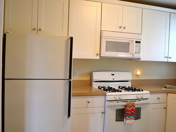 Another view of the kitchen