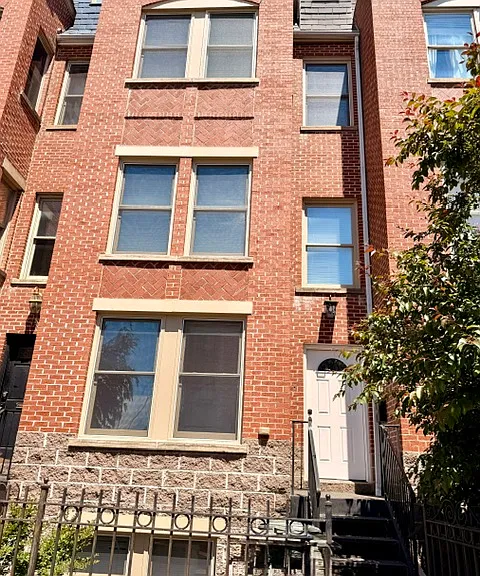 1116 K St SE — Photo 2