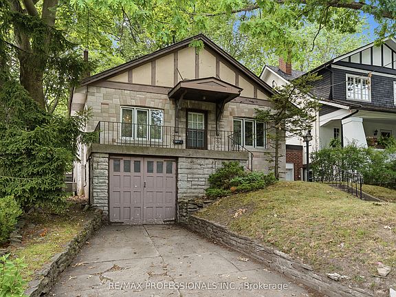2nd image of 20 Fallingbrook Rd