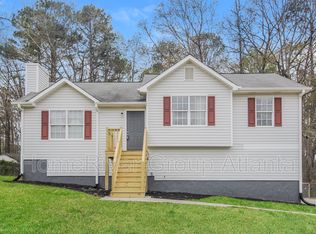 359 Burton Dr, Douglasville, GA 30134