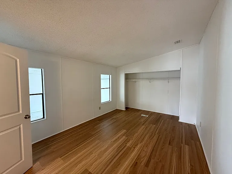 2381 E Butler Ave — Photo 7