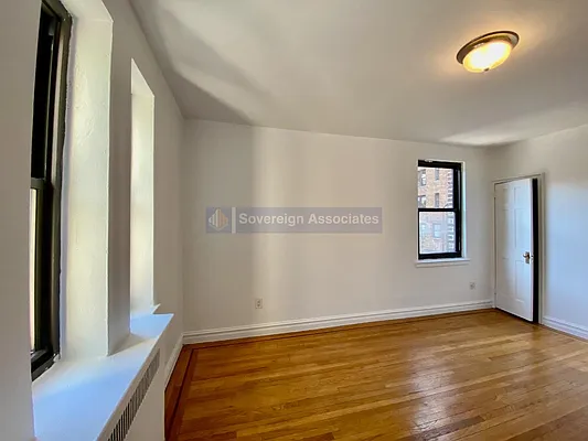 Rented by Sovereign Associates | media 21