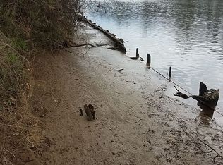 33 Enola Rd, Fredericksburg, VA 22405