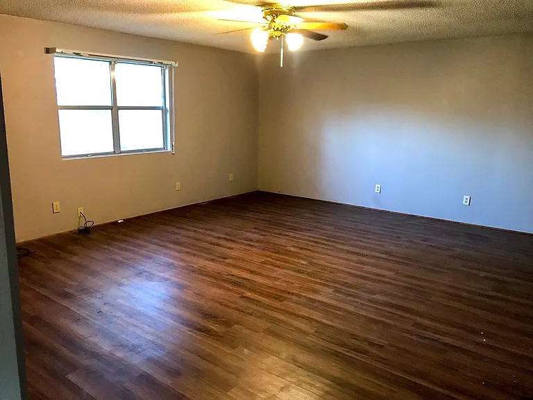 17631 County Road 2195 — Photo 4