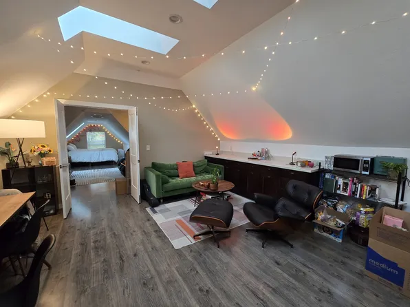 2006 E Union St APT 4, Seattle, WA 98122
