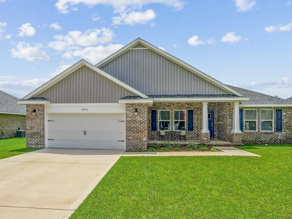 4257 Elvis Presley Dr, Milton, FL 32583