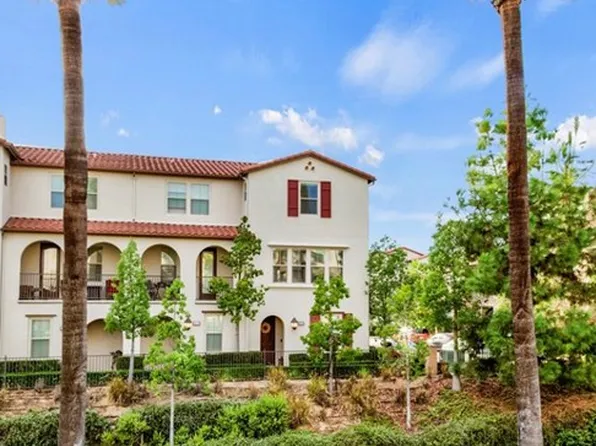 833 E Cassia Ln Unit F, Azusa, CA 91702