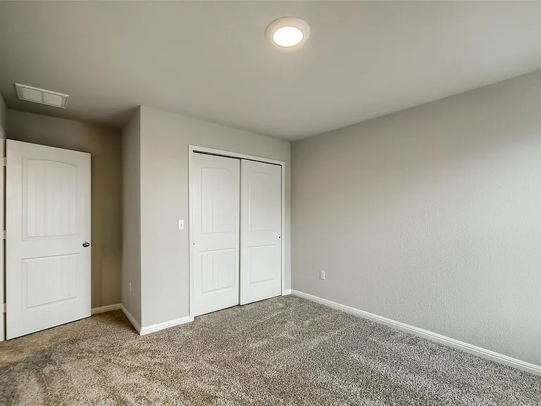 603 Bluffview Dr — Photo 28