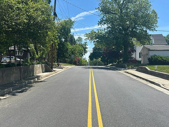 4th image of 94 Center Ave