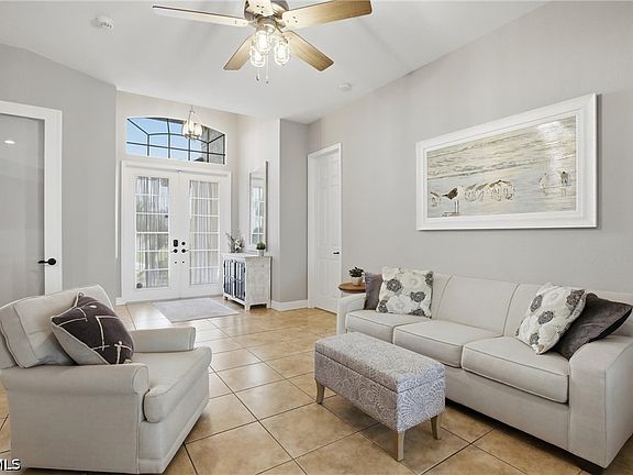 5th image of 2400 SW 39th Terrace Cpe