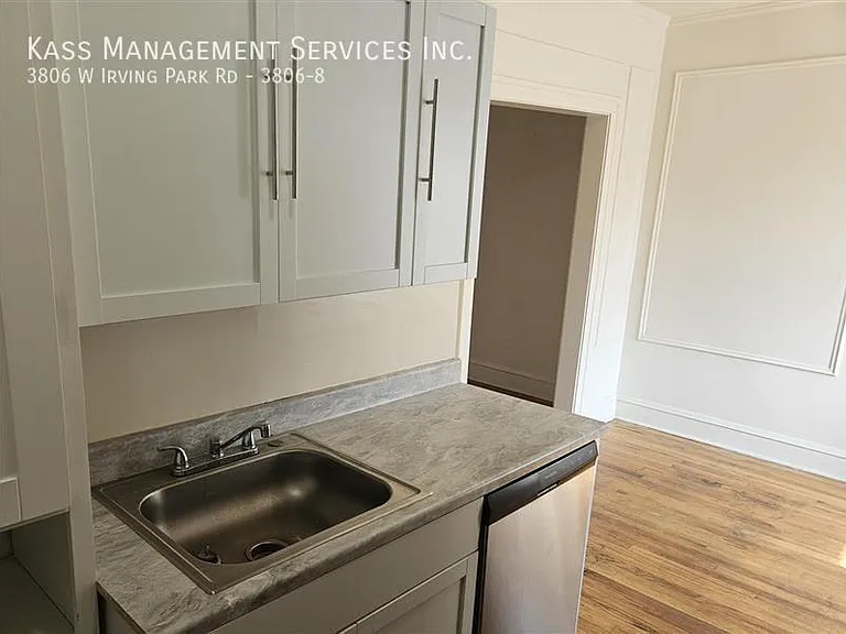 3806 W Irving Park Rd #8 — Photo 2