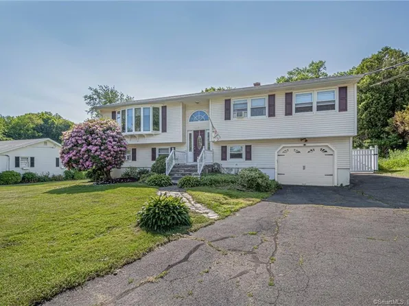 41 Bayview Circle, Wolcott, CT 06716