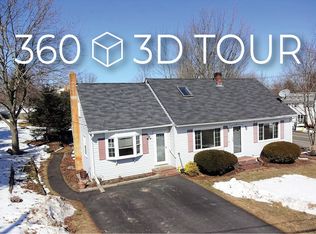 2 Saint Marys Ln, Salem, NH 03079