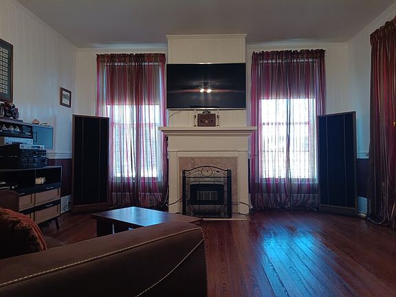 5th image of 35 N Midway St