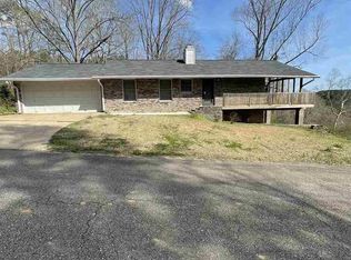 325 2nd St SE, Graysville, AL 35073