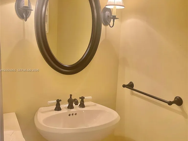6853 SW 89th Ter — Photo 15