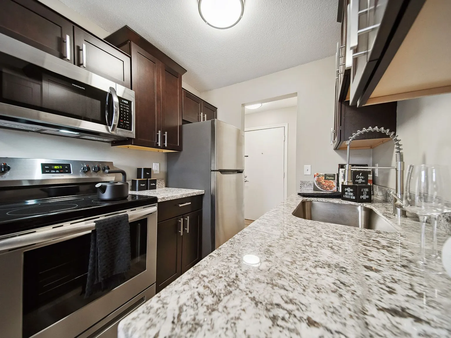 Atlas Pointe Apartments — Photo 2