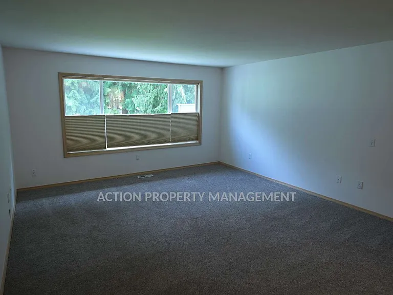 292 Foursome Dr — Photo 22