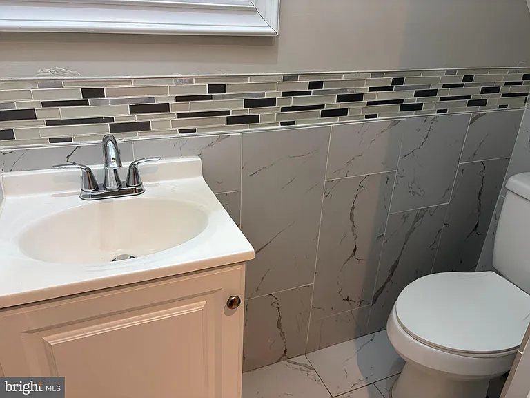 141 S 57th St #1 — Photo 10