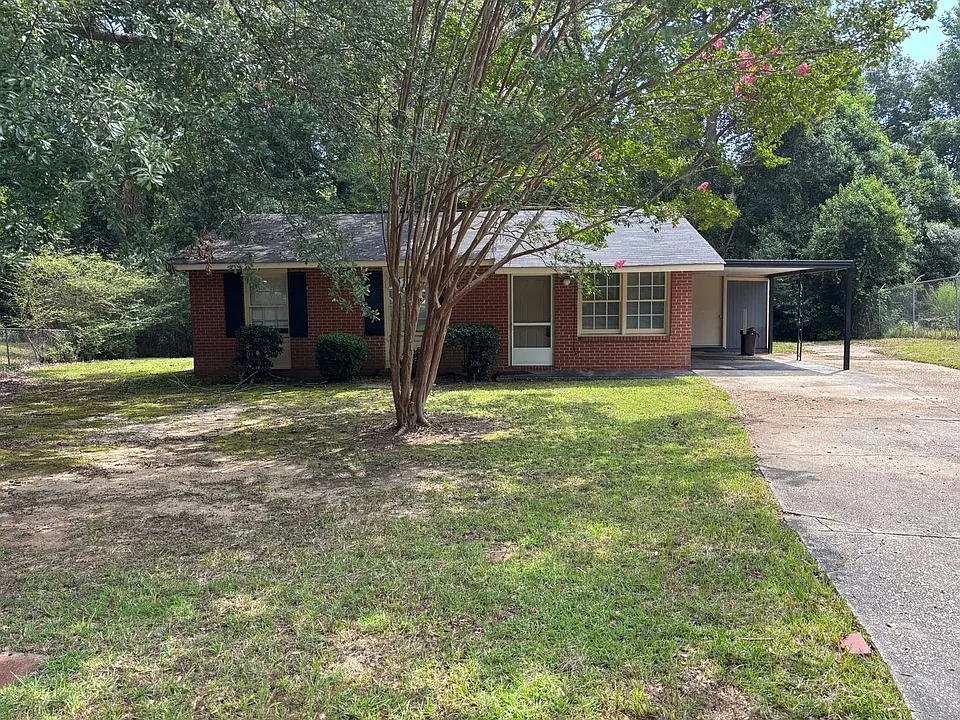 468 Bowen Blvd