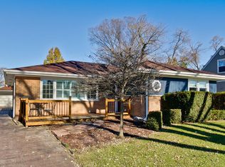 408 W Walnut St, Mount Prospect, IL 60056