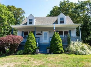 73 N Stonington Rd, Mystic, CT 06355