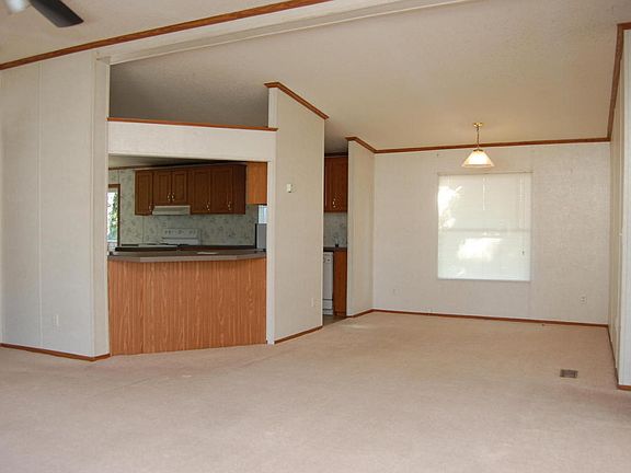 4th image of 104 Hardball Dr