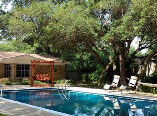 555 Mooney Rd NE, Fort Walton Beach, FL 32547