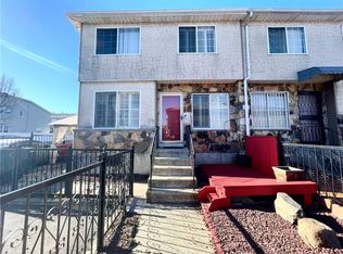 146 Skyline Dr, Staten Island, NY 10304