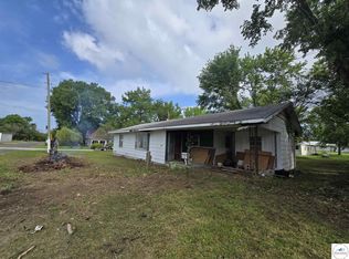 305 W 3rd St, Lowry City, MO 64763