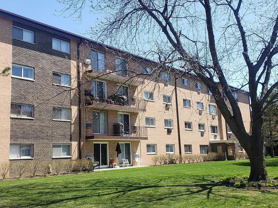 1st image of 919 N Boxwood Dr APT 110