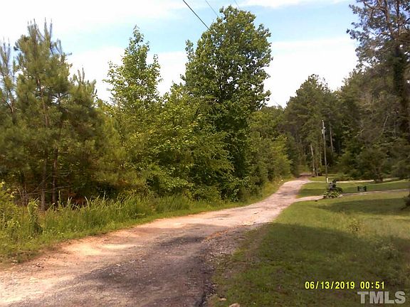 5th image of 1 Nightingale Ln