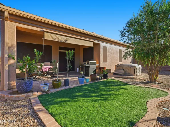 5794 S Henderson Canyon Dr, Green Valley, AZ 85622