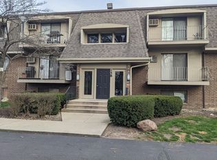 528 E Bailey Rd APT 102, Naperville, IL 60565