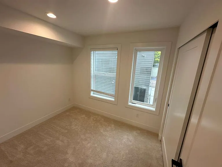 4318 SW Holly St — Photo 21
