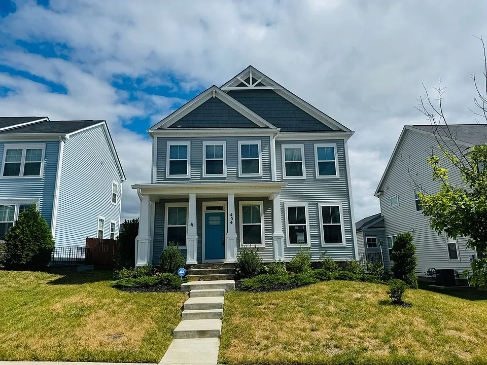 454 Coastal Ave