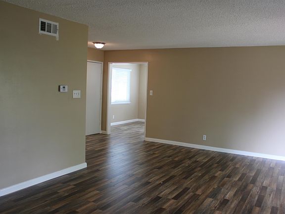 2nd image of 2612 E Santa Fe Ave