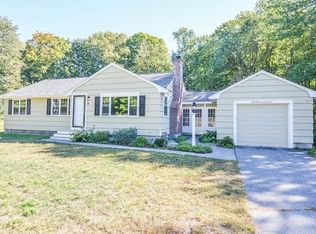 32 Blossom Ln, Groton, MA 01450