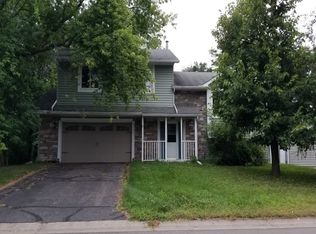 2108 Heath Ave N, Oakdale, MN 55128