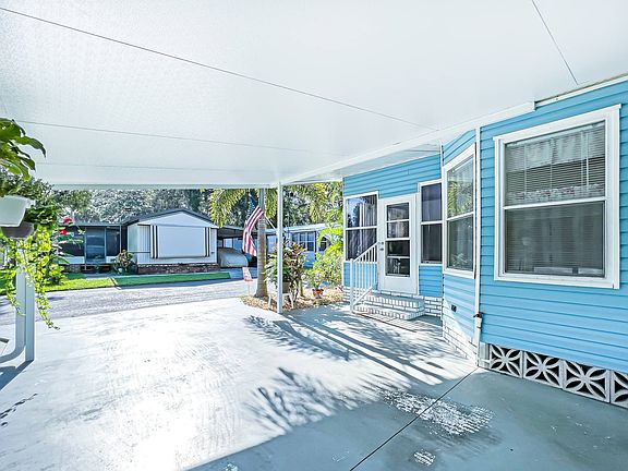 5th image of 900 Aqua Isles Blvd #6