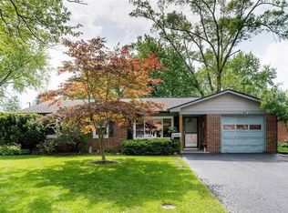 160 N 9th St, Zionsville, IN