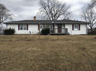 9621 View High Dr, Kansas City, MO 64134