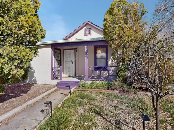 1204 Edith Blvd SE, Albuquerque, NM 87102